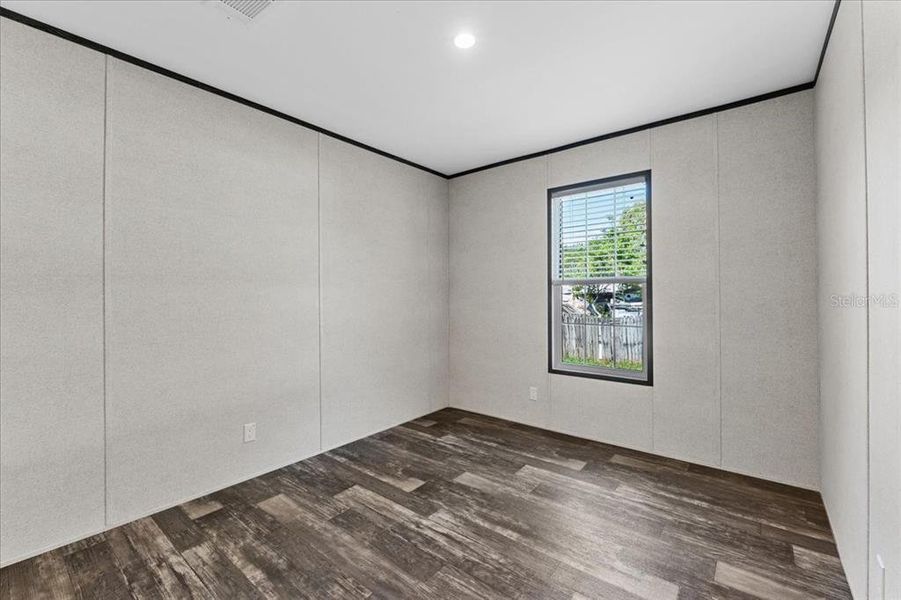 Spacious, unfurnished interior of a new home in , Holiday (Image 15).