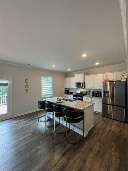 Furnished interior view inside a new home in , Dallas (Image 13).
