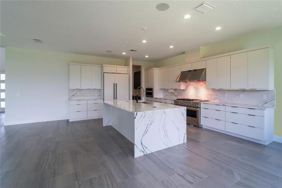 Image 39 of a home in .