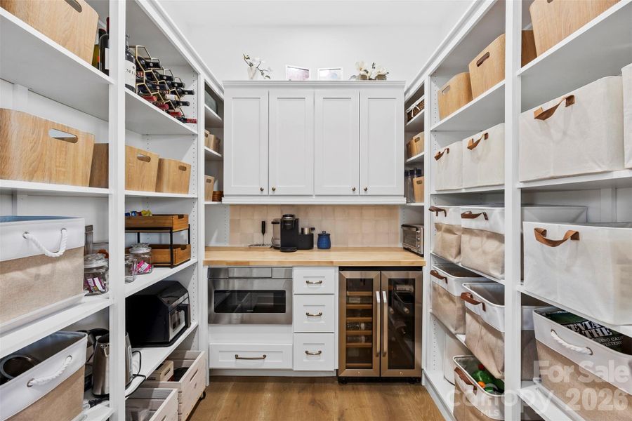 Walk in Custom Pantry