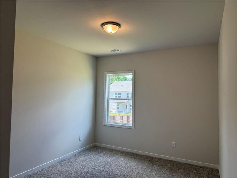 Spacious, unfurnished interior of a new home in Rosewood Lake Estates, Hoschton (Image 37).