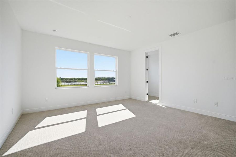 Spacious, unfurnished interior of a new home in Fieldstone, Plant City (Image 43).