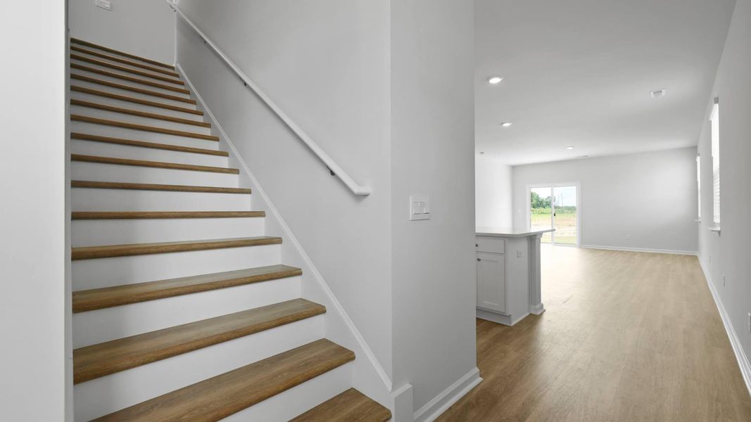 Spacious, unfurnished interior of a new home in Hillcrest, Ravenel (Image 13).