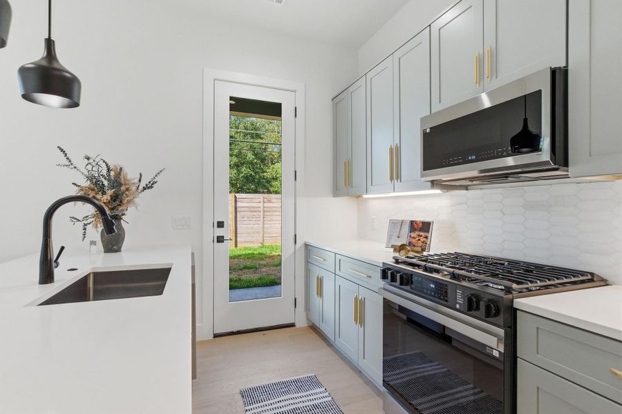 Furnished interior view inside a new home in , Austin (Image 14).