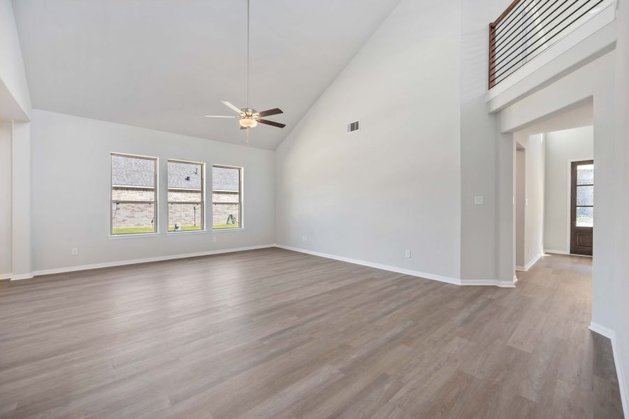 1563 Rd 66114 - Sequoia - Family Room 1563 Rd 66114 - Sequoia - Family Room