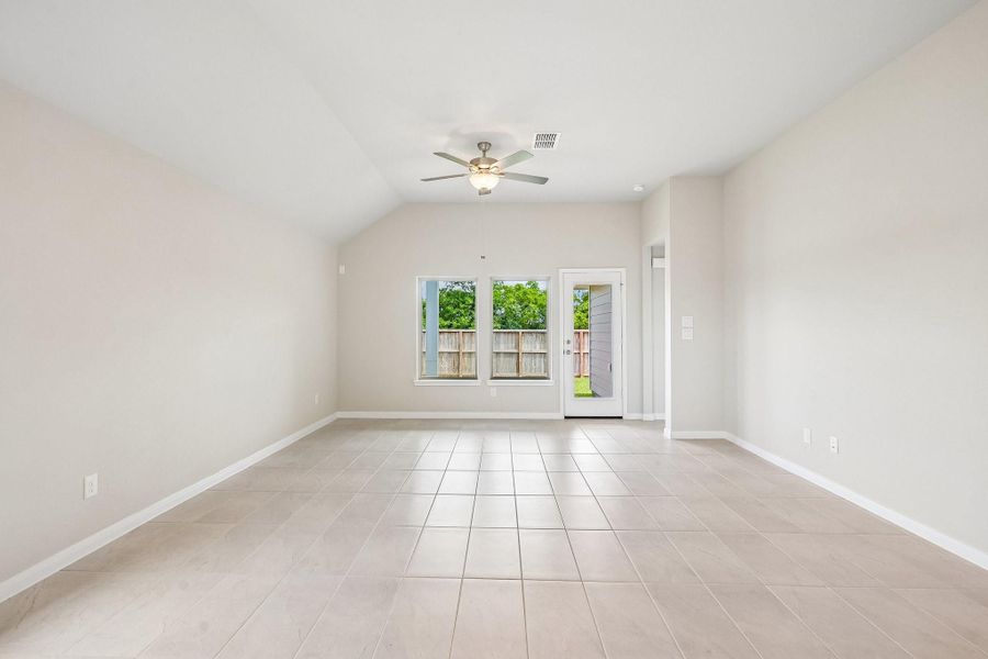 Spacious, unfurnished interior of a new home in Aldeana, Bonney (Image 31). Spacious, unfurnished interior of a new home in Aldeana, Bonney (Image 31).