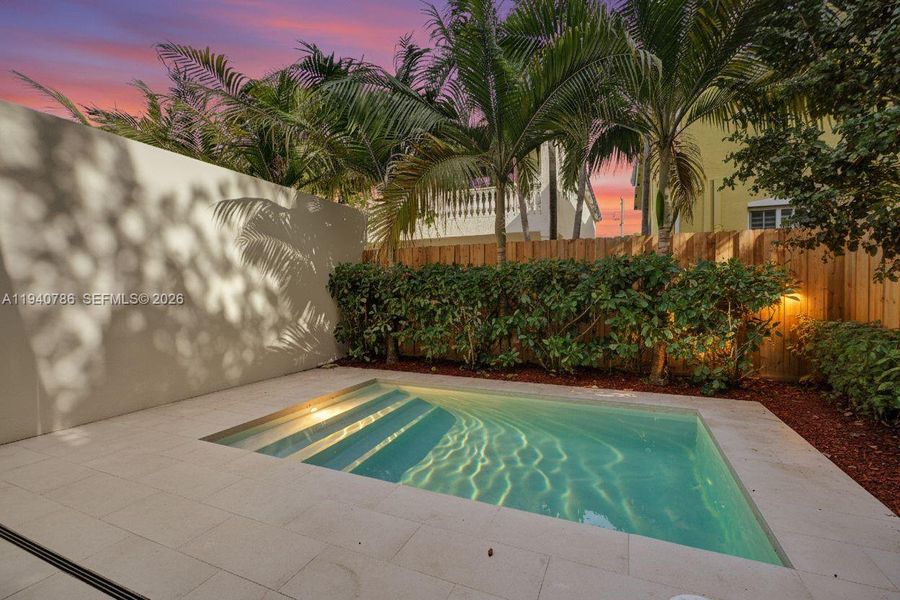 Exterior details and patio area of a home in , Miami (Image 31).