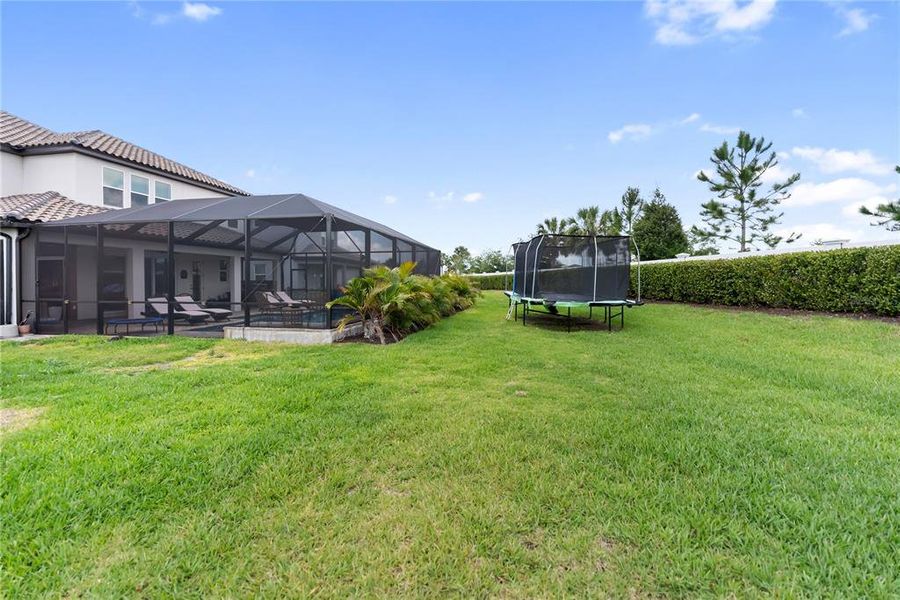 Exterior details and patio area of a home in , Bradenton (Image 25).