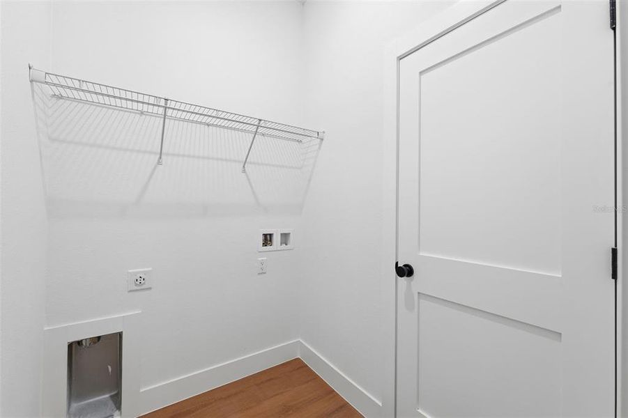 Spacious, unfurnished interior of a new home in , Citrus Springs (Image 26).