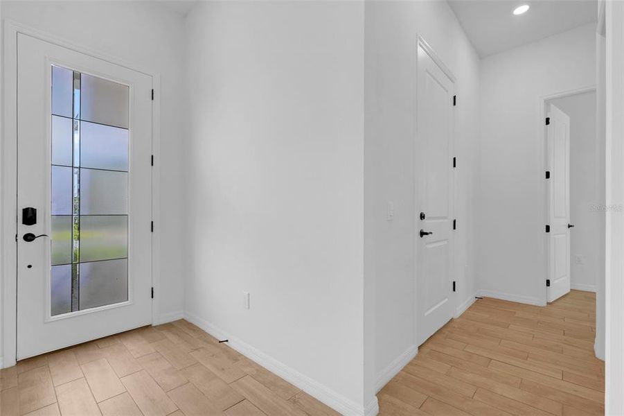 Spacious, unfurnished interior of a new home in , Orlando (Image 34). Spacious, unfurnished interior of a new home in , Orlando (Image 34).