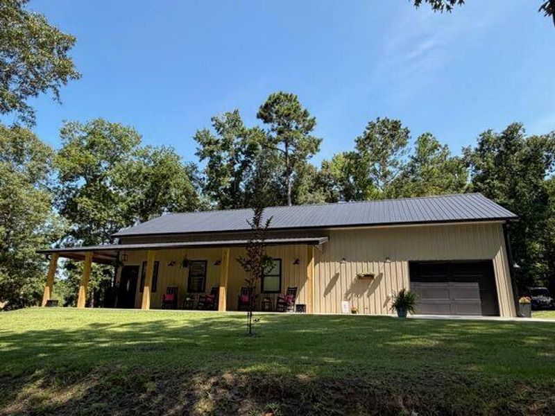 Exterior details and patio area of a home in , Manning (Image 54).