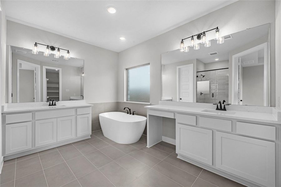 Furnished interior view inside a new home in Elyson, Katy (Image 9).
