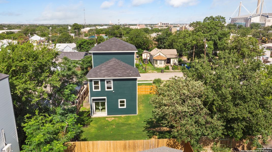 Front exterior of a new home in , San Antonio, TX, highlighting curb appeal (Image 29). Front exterior of a new home in , San Antonio, TX, highlighting curb appeal (Image 29).