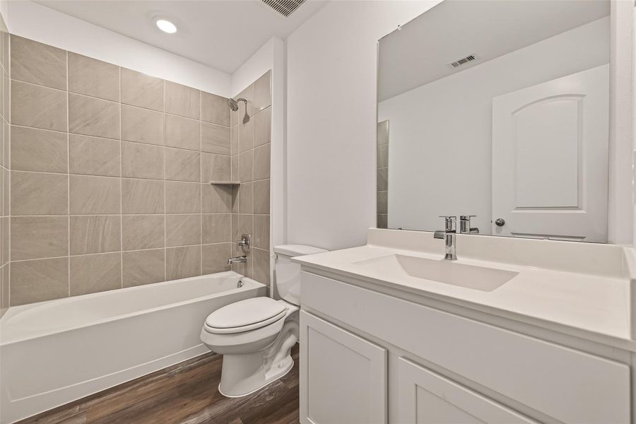 Furnished interior view inside a new home in , Katy (Image 6).