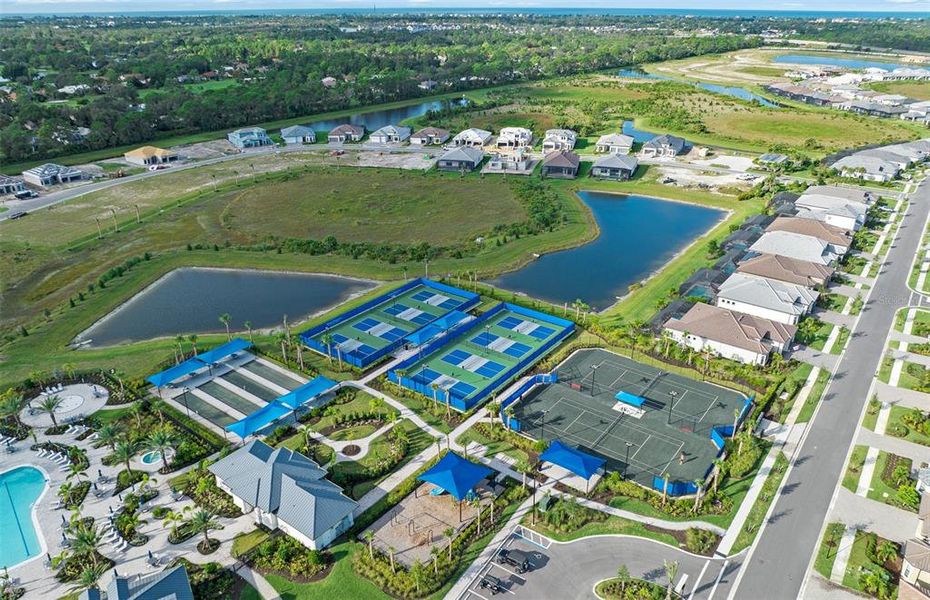 Image 26 of a home in Talon Preserve on Palmer Ranch. Image 26 of a home in Talon Preserve on Palmer Ranch.