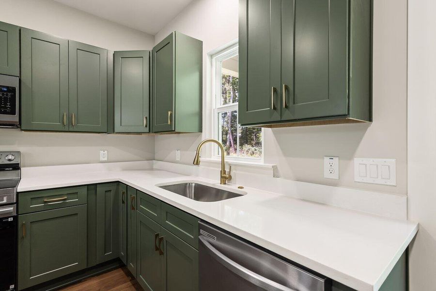 Furnished interior view inside a new home in , Ravenel (Image 7).