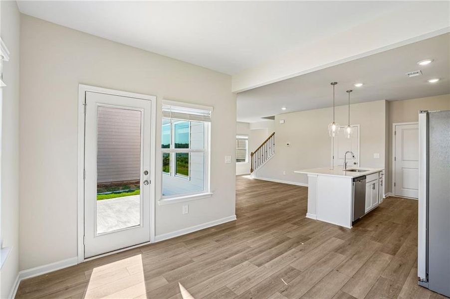 Spacious, unfurnished interior of a new home in Hawthorne Station, College Park (Image 19).