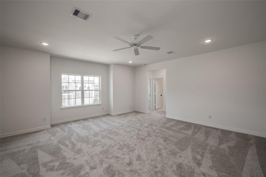 Spacious, unfurnished interior of a new home in , Missouri City (Image 21).