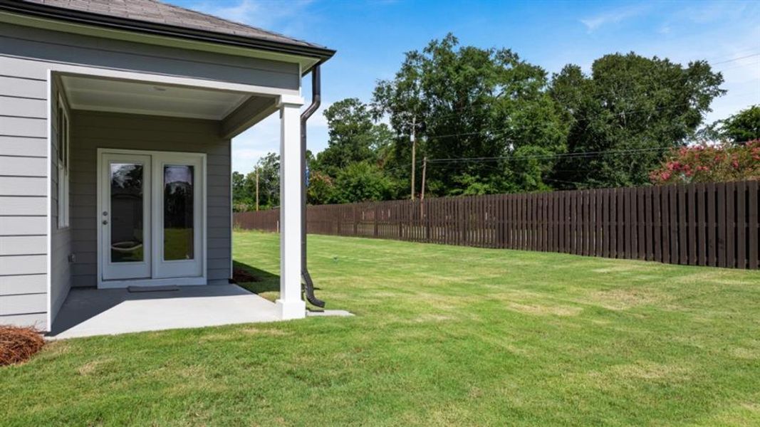 Exterior details and patio area of a home in Northberry, Rome (Image 3).