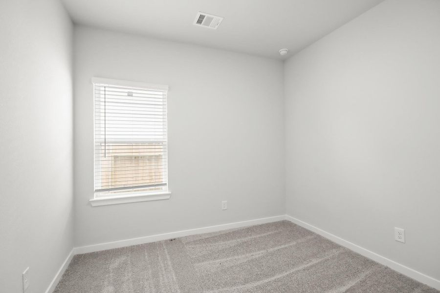 Spacious, unfurnished interior of a new home in Maple Woods, Hockley (Image 11).