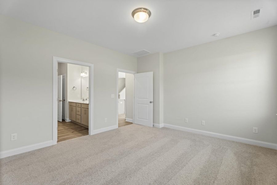 Spacious, unfurnished interior of a new home in Hopewell Garden, Winston-Salem (Image 30).