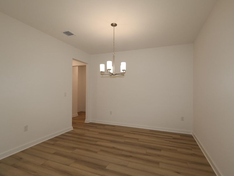 Spacious, unfurnished interior of a new home in Barksdale, Leander (Image 24).