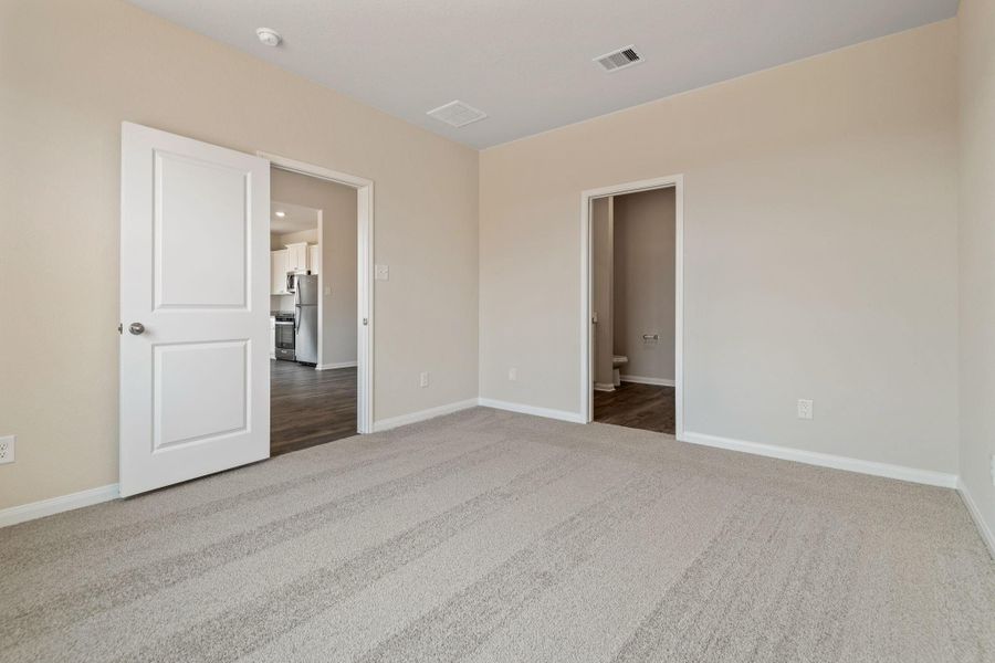 Spacious, unfurnished interior of a new home in Trails at Cochran Ranch, Waller (Image 17). Spacious, unfurnished interior of a new home in Trails at Cochran Ranch, Waller (Image 17).