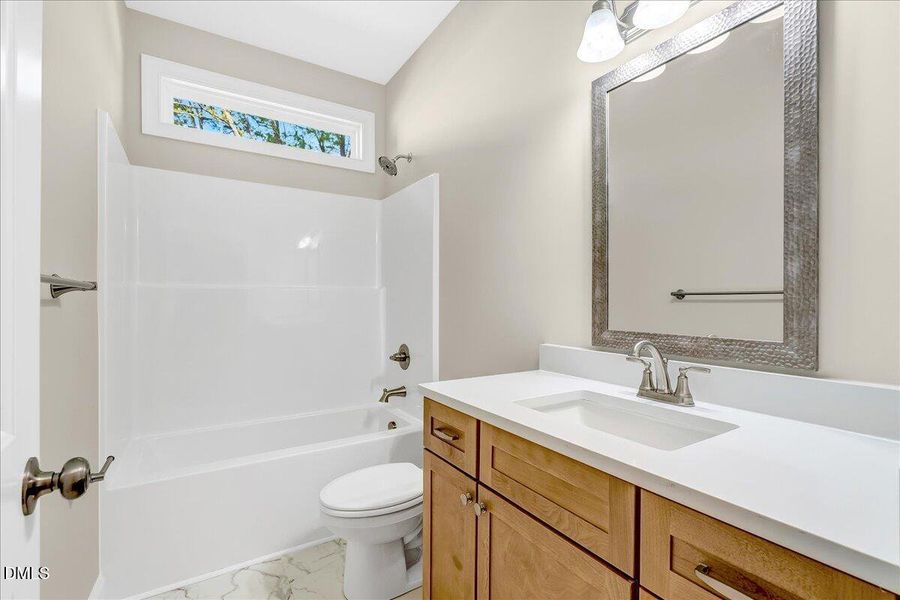 125 Davis St Hall Bath 125 Davis St Hall Bath