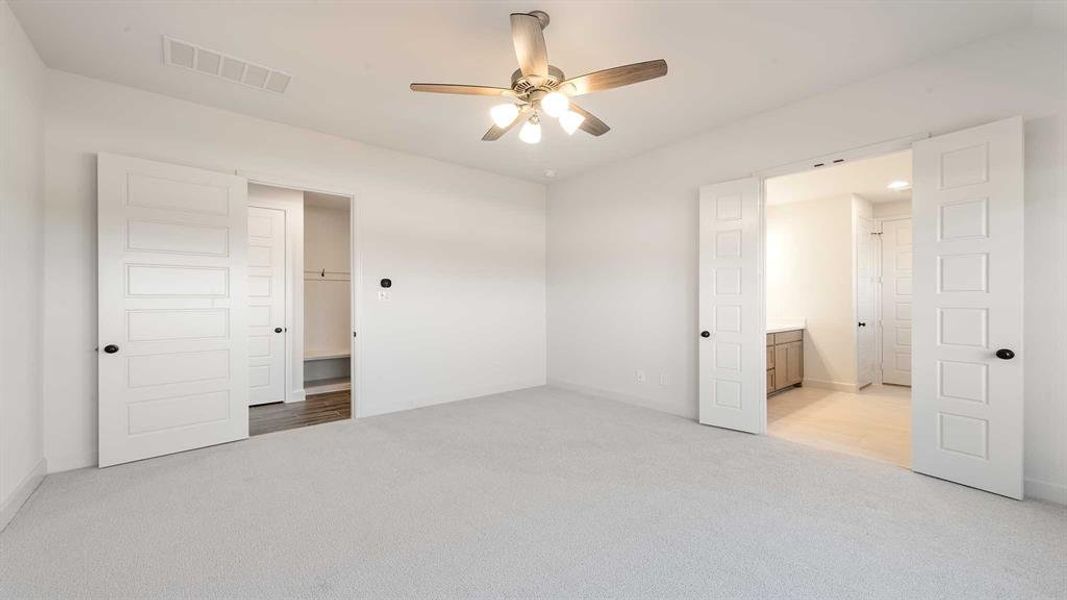 Spacious, unfurnished interior of a new home in The Heights At Uptown Celina 45', Celina (Image 15).