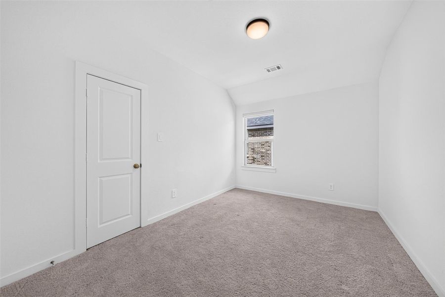 Spacious, unfurnished interior of a new home in Cross Creek Ranch: 40ft. lots, Fulshear (Image 35). Spacious, unfurnished interior of a new home in Cross Creek Ranch: 40ft. lots, Fulshear (Image 35).