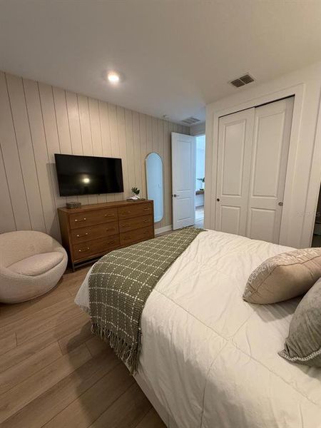 Furnished interior view inside a new home in , Winter Garden (Image 32).