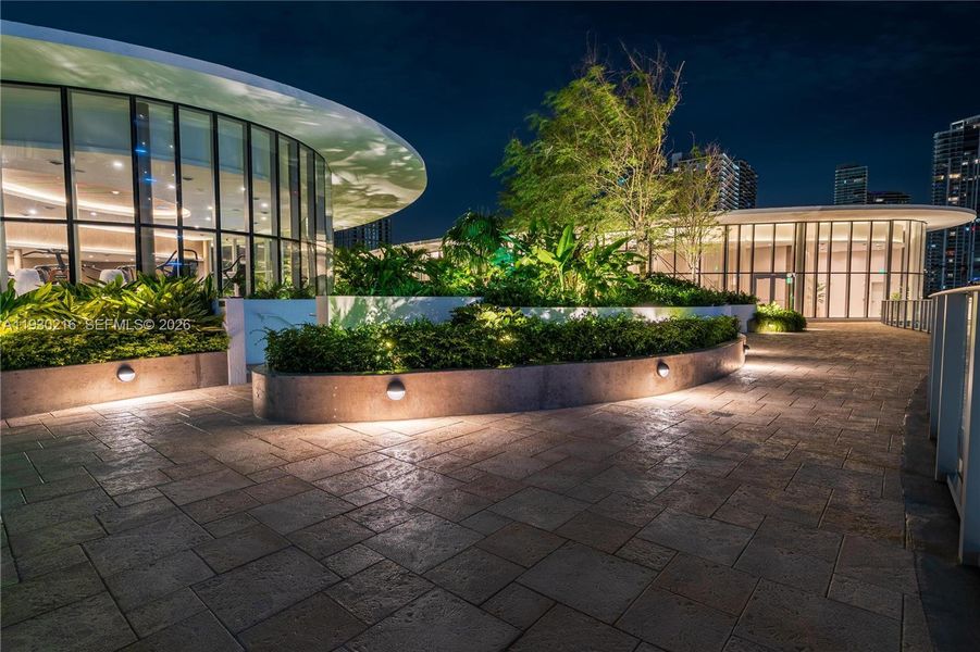 Community amenities in Aria Reserve, Miami (Image 84).