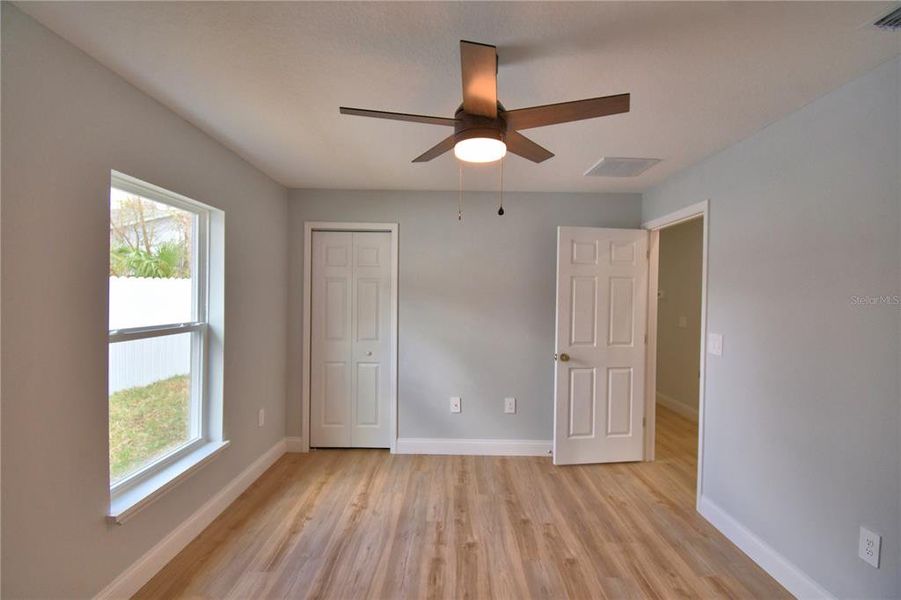 Spacious, unfurnished interior of a new home in , Bartow (Image 38).