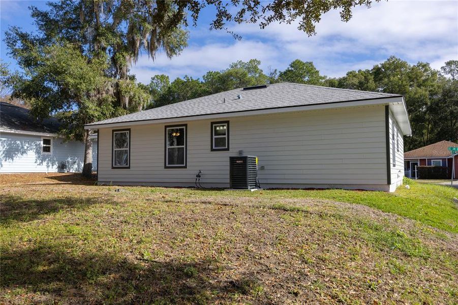 Exterior details and patio area of a home in , Gainesville (Image 20).