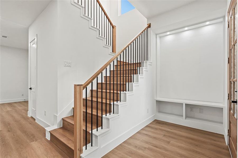 Spacious, unfurnished interior of a new home in , Dallas (Image 25).