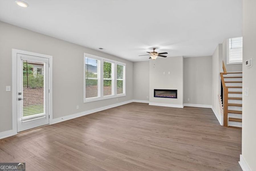 Spacious, unfurnished interior of a new home in Killian Manor at The Adares, Adairsville (Image 19).