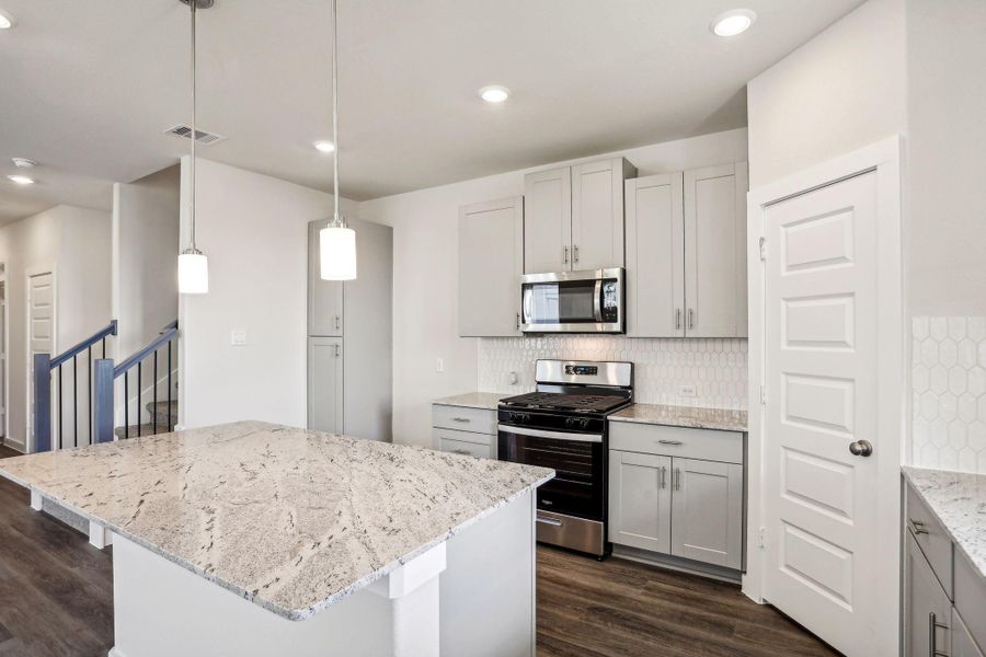 Photo is not of the actual home but is an inspirational photo of builder’s model home and may depict options, furnishings, and/or decorator features that are not included. Photo is not of the actual home but is an inspirational photo of builder’s model home and may depict options, furnishings, and/or decorator features that are not included.