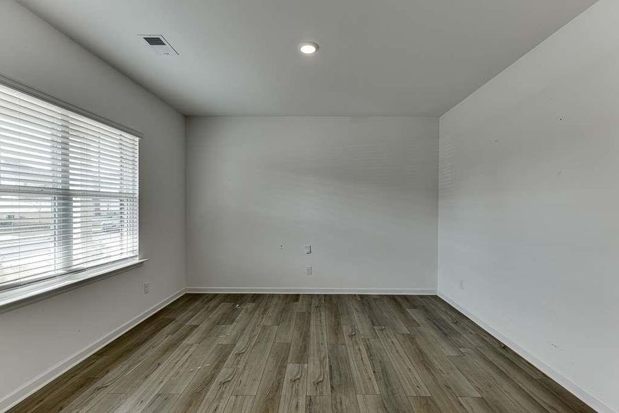 Spacious, unfurnished interior of a new home in , Loganville (Image 28). Spacious, unfurnished interior of a new home in , Loganville (Image 28).