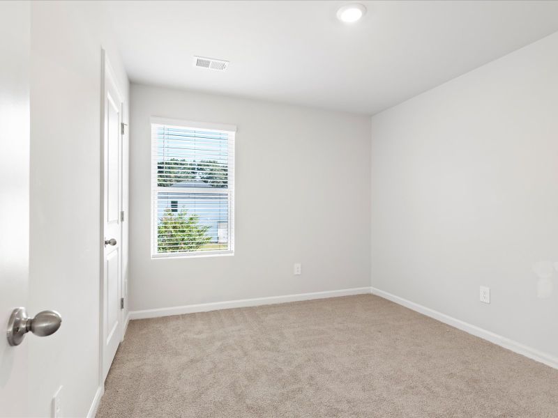 Spacious, unfurnished interior of a new home in Creek Ridge - Heritage Collection, Spartanburg (Image 19). Spacious, unfurnished interior of a new home in Creek Ridge - Heritage Collection, Spartanburg (Image 19).