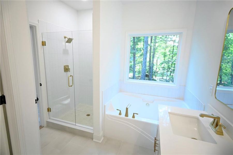 Spacious, unfurnished interior of a new home in , Villa Rica (Image 54).
