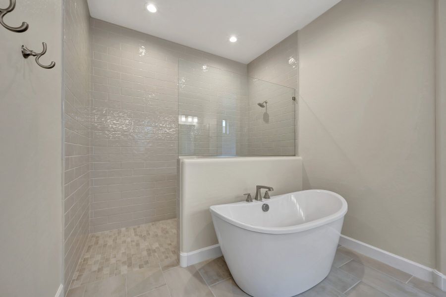 Owner's Bath