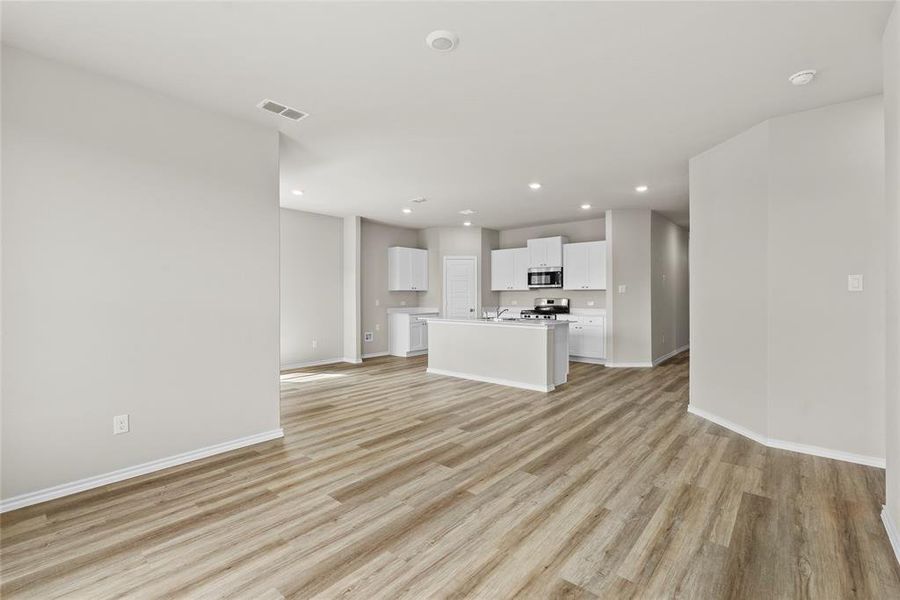 Spacious, unfurnished interior of a new home in , Fort Worth (Image 12). Spacious, unfurnished interior of a new home in , Fort Worth (Image 12).