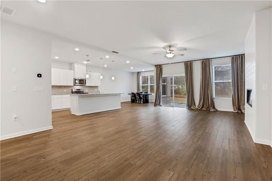 Spacious, unfurnished interior of a new home in Graystone Village, Grayson (Image 35). Spacious, unfurnished interior of a new home in Graystone Village, Grayson (Image 35).