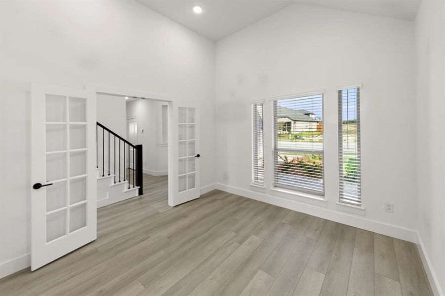 05. 2415 Haley - Dining 05. 2415 Haley - Dining