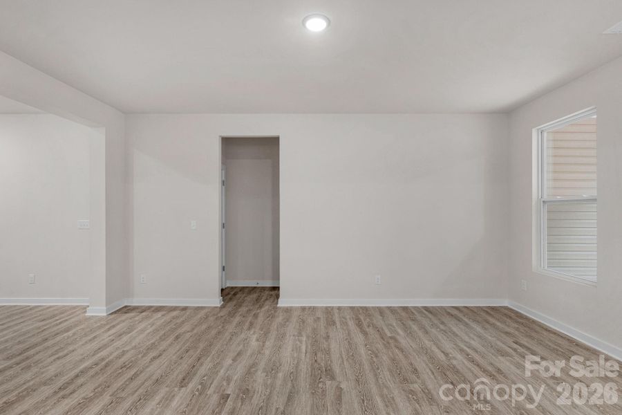 Spacious, unfurnished interior of a new home in , Monroe (Image 19).
