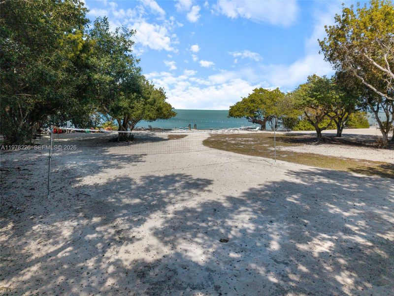 Natural landscape and outdoor views near  in Islamorada, Village of Islands (Image 82).