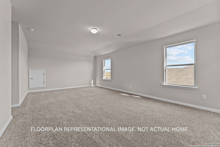 Spacious, unfurnished interior of a new home in Park Place, New Braunfels (Image 20).