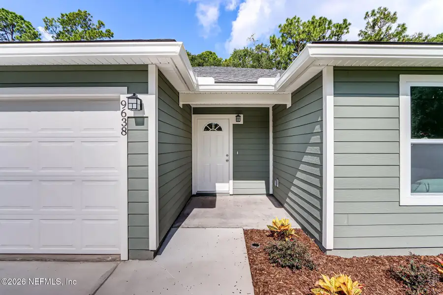 Exterior details and patio area of a home in , Jacksonville (Image 3). Exterior details and patio area of a home in , Jacksonville (Image 3).