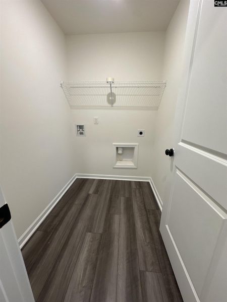 Spacious, unfurnished interior of a new home in Piney Woods Bluff, Columbia (Image 13).