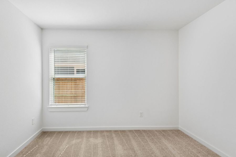 Spacious, unfurnished interior of a new home in Ambrose, La Marque (Image 32).